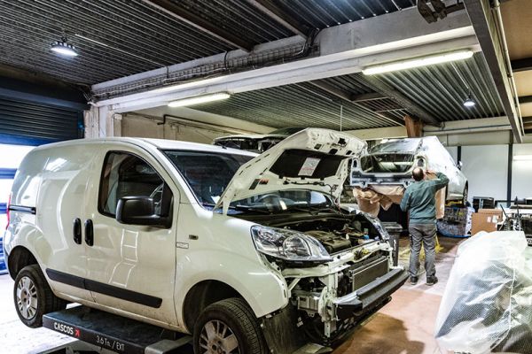 tous-vehicules-repatation-carrosserie-palavasCB59E341-91D8-3E68-2598-883602C6F674.jpg